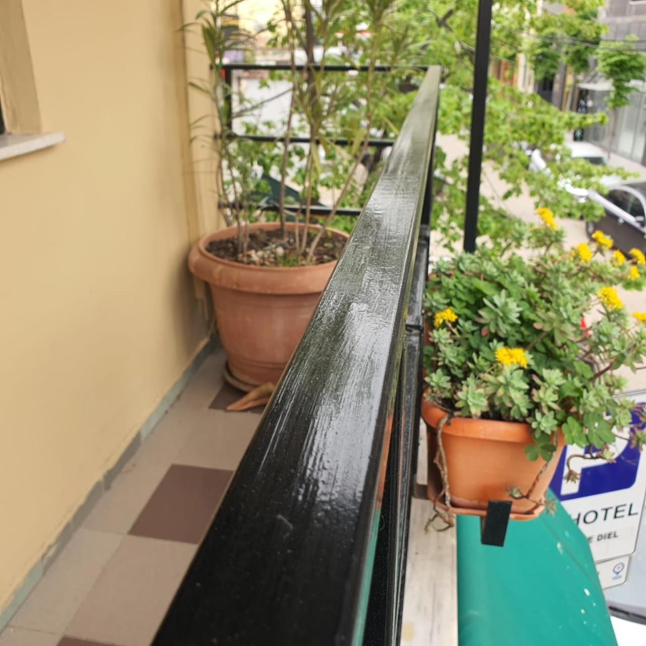 Quick Stop Hotel Tirana Exterior photo