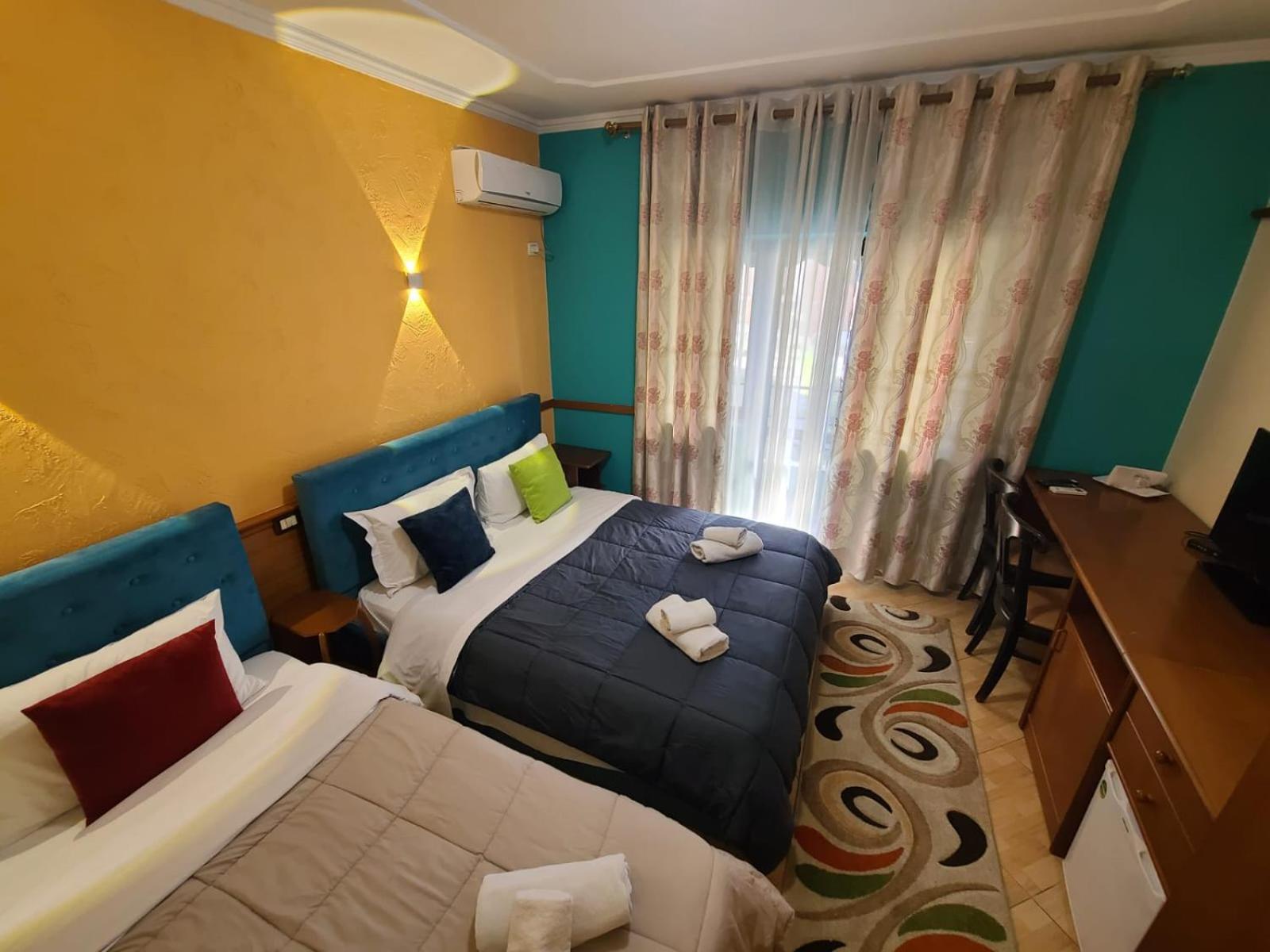 Quick Stop Hotel Tirana Exterior photo